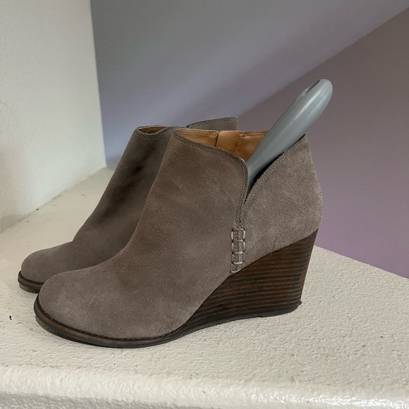 Lucky Brand Yimme Gray wedge booties Work Comfort Winter Shoes Boots‎ Size 11 - Picture 1 of 10